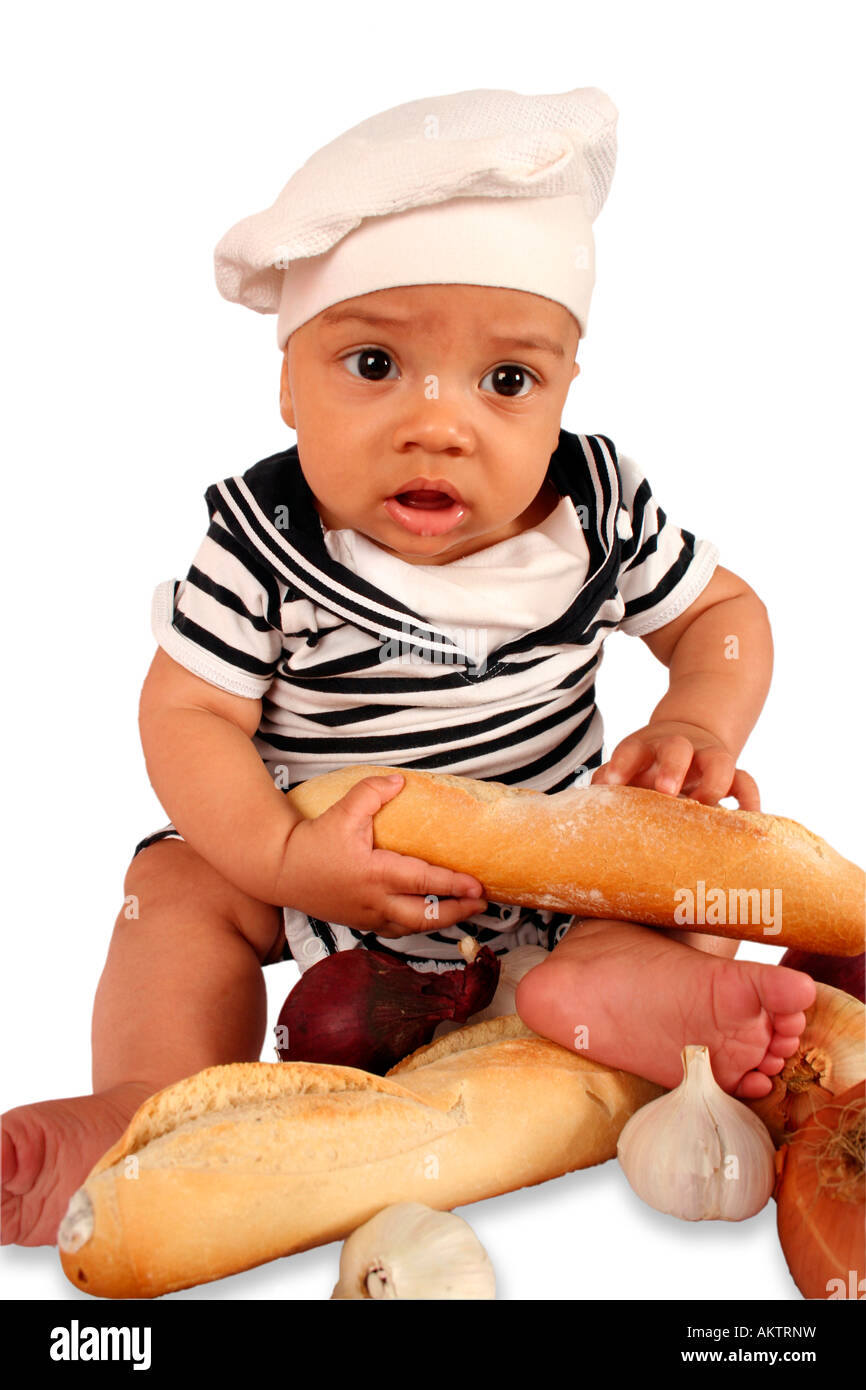 Bébé garçon vêtu comme un homme français stéréotypé sur un fond blanc Photo  Stock - Alamy