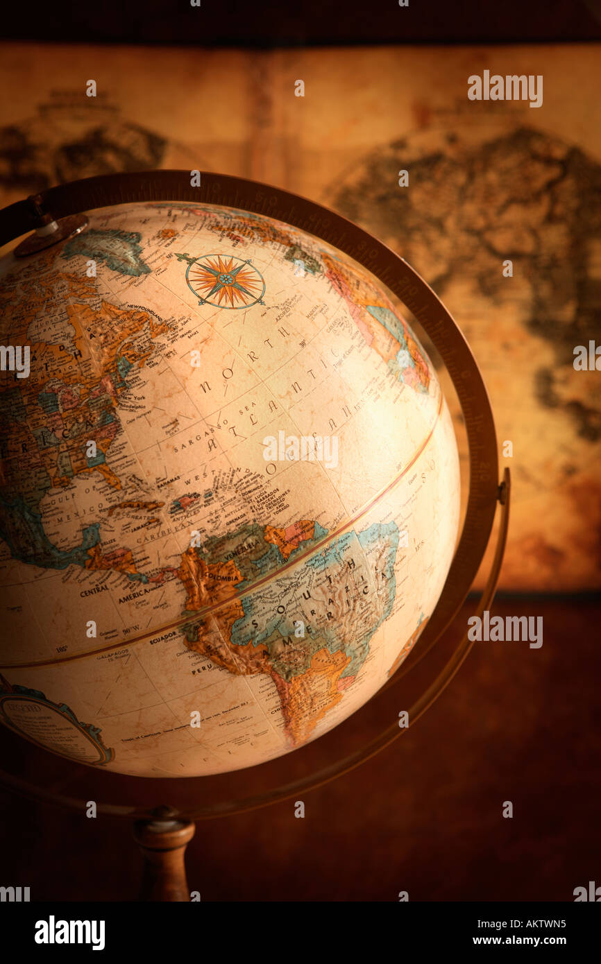 Globe antique et carte Banque D'Images