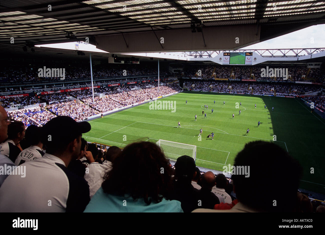 Chaud tottenham spurs stadium match contre l'équipe portugaise FC Porto Banque D'Images