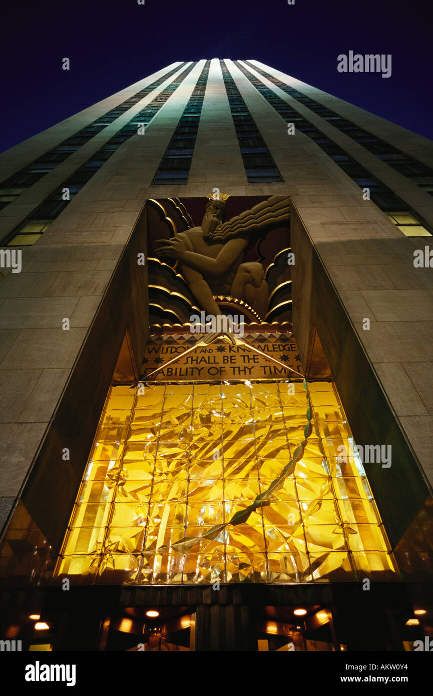 Manhattan New York USA la façade Art déco du Rockefeller Center Banque D'Images