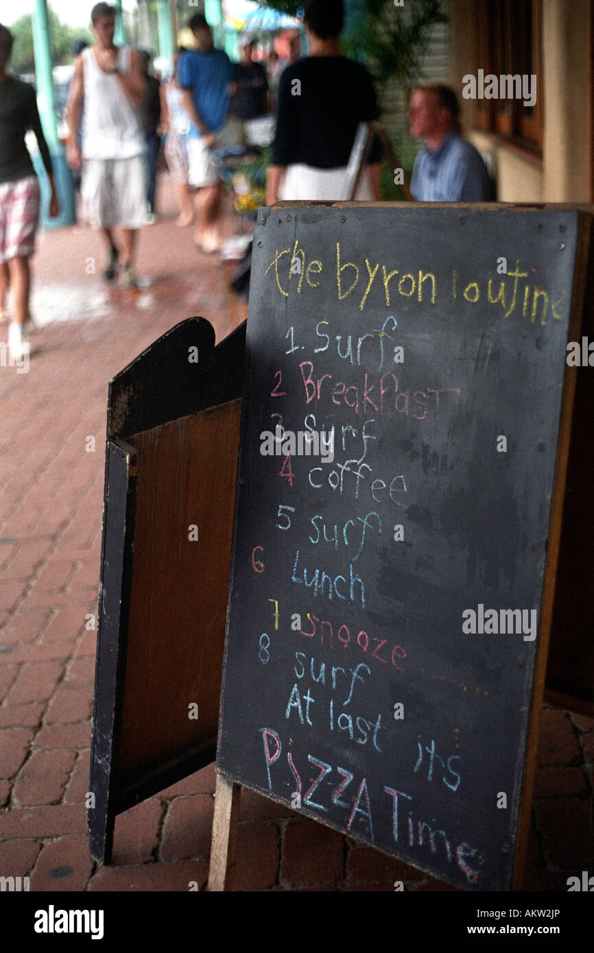 Inscrivez-vous au café, à Byron Bay, New South Wales, Australie Banque D'Images