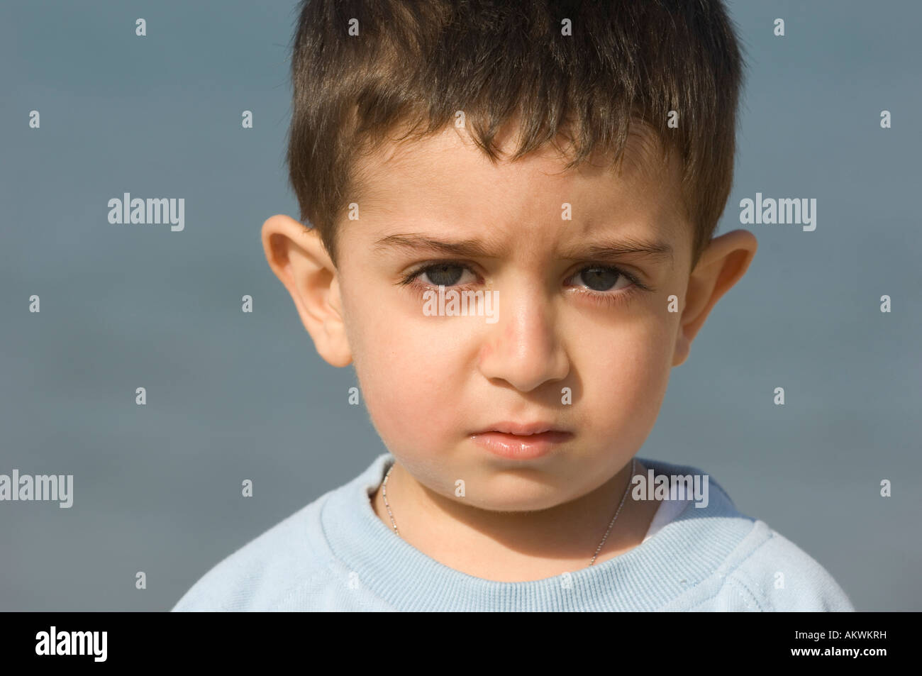 Close up of a baby boy outdoors Banque D'Images