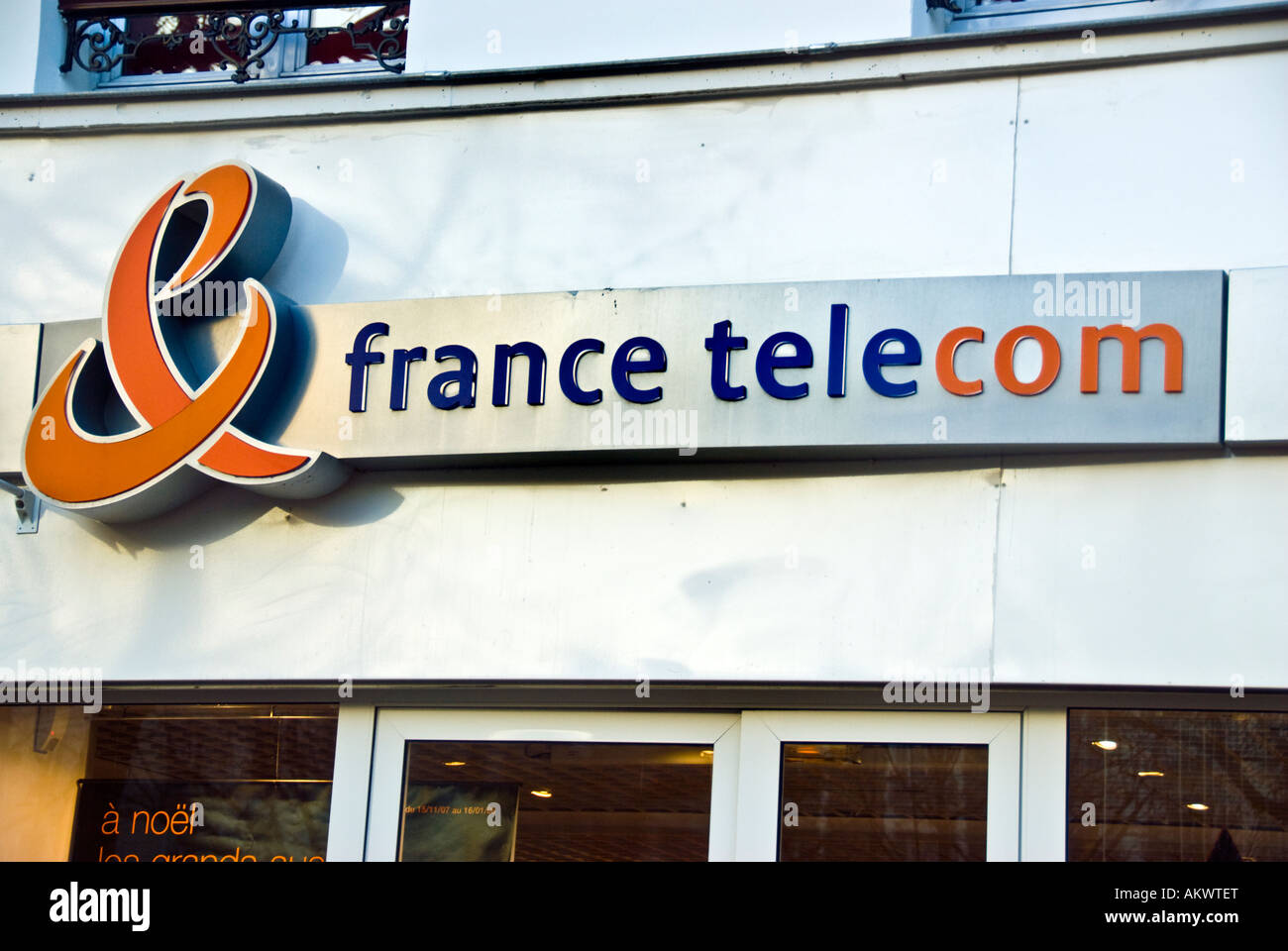 Paris France, Shopping 'Cellphone Store' 'France Telecom' Orange Detail Old Sign 'Corporate logo » Storefront (Archives photo) Banque D'Images