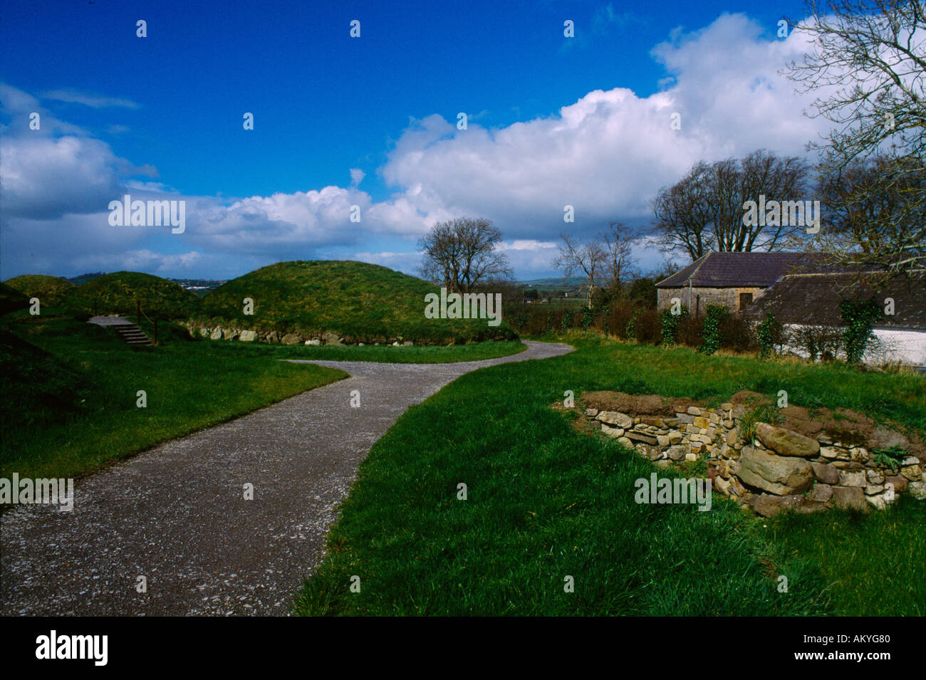 Knowth County Meath Ireland Neolithic passage grave partie du complexe Bru' na Boinne site classé au patrimoine mondial de l'UNESCO Banque D'Images