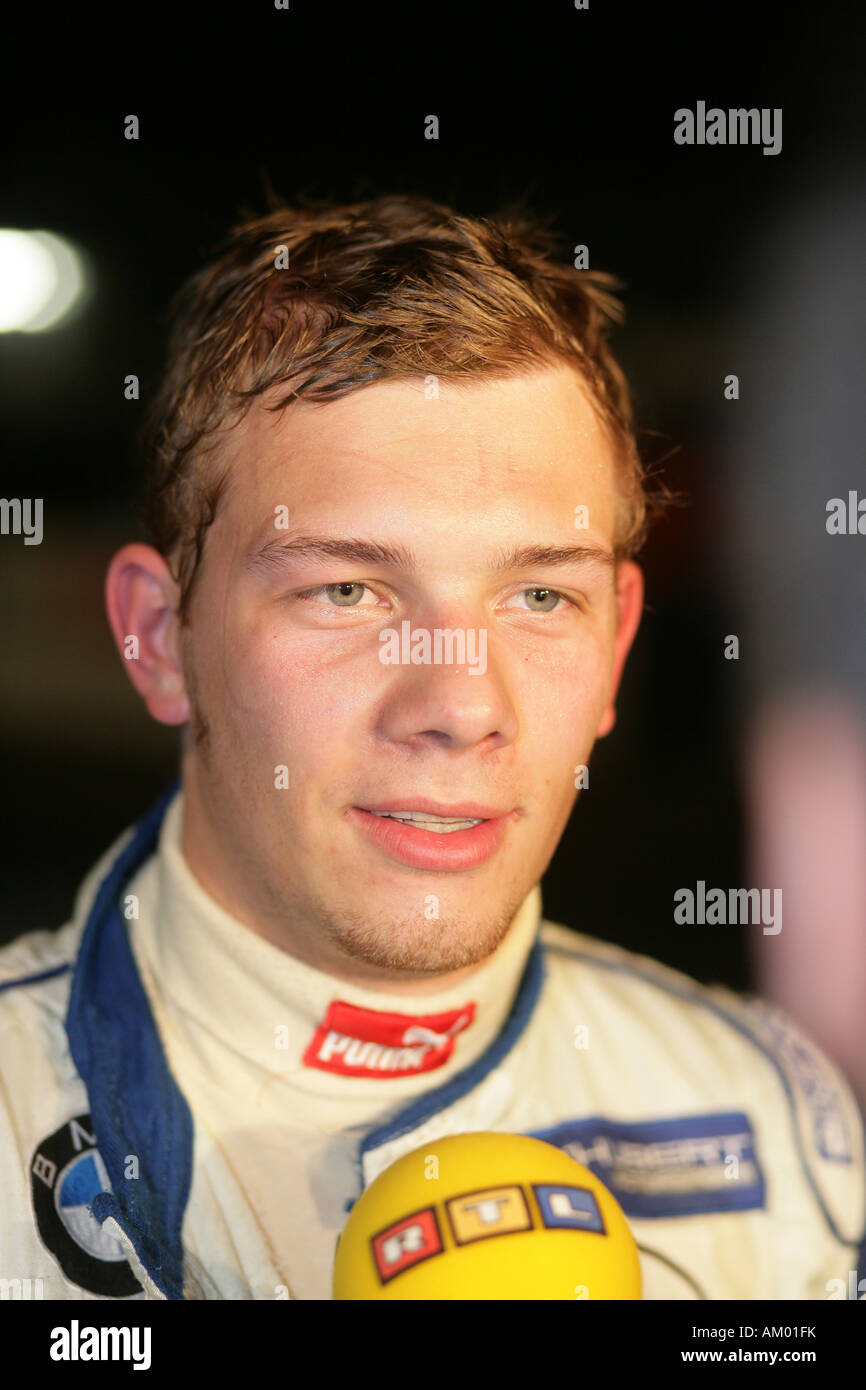 BMW Race Driver Joahnnes bloqué Banque D'Images