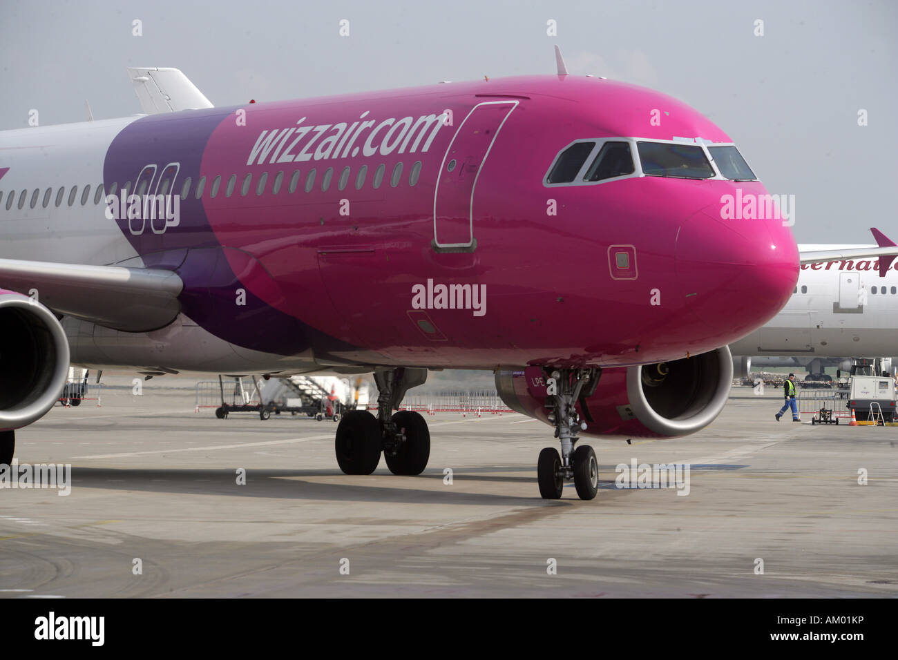 Wizz Air Airbus A 320 à l'aéroport Frankfurt/Hahn, Rhénanie-Palatinat, Allemagne Banque D'Images