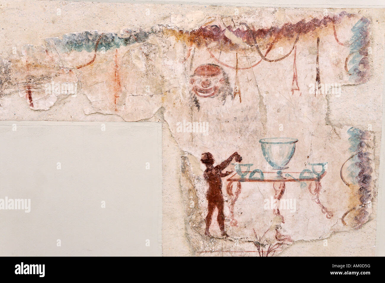 Peinture murale montrant une table posée au Musée, Delos, Grèce Banque D'Images