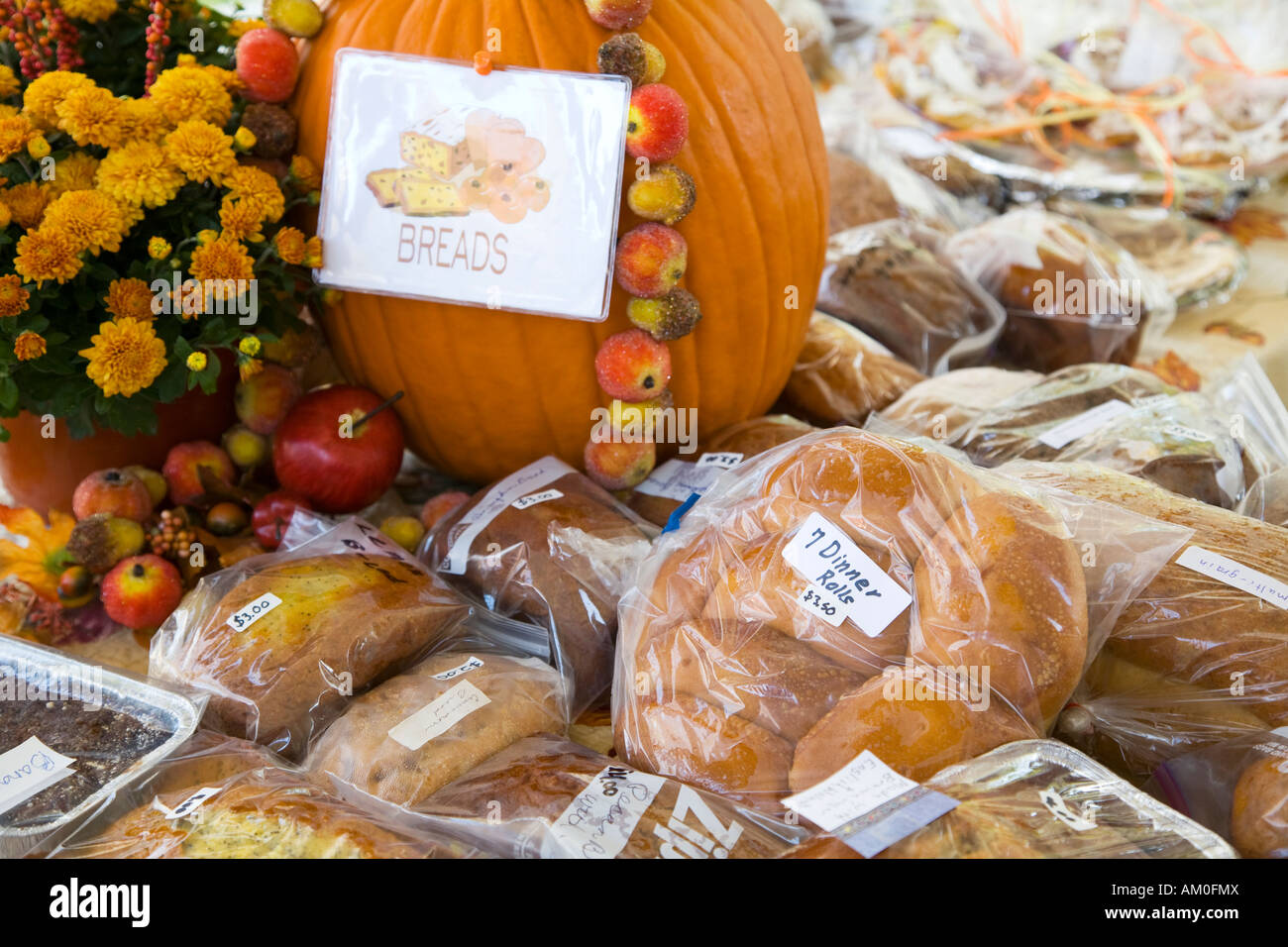 ILLINOIS Illinois Accueil Vente de pâtisseries articles en vente dans des kiosques à l'événement annuel de l'artisanat équitable du pays Banque D'Images