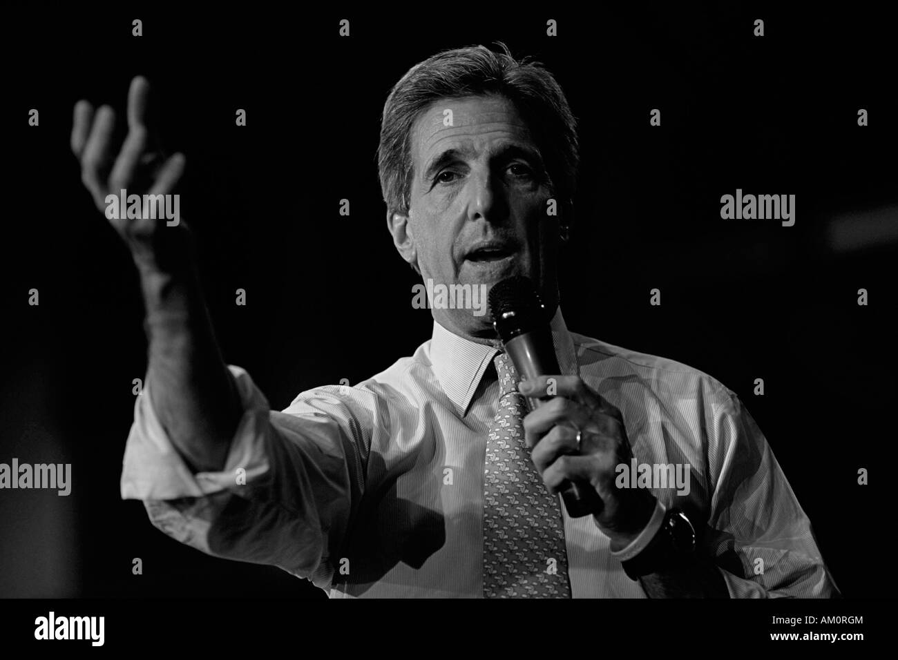 John Kerry lors d'un rassemblement pour son élection présidentielle. 9/17/2004 Banque D'Images