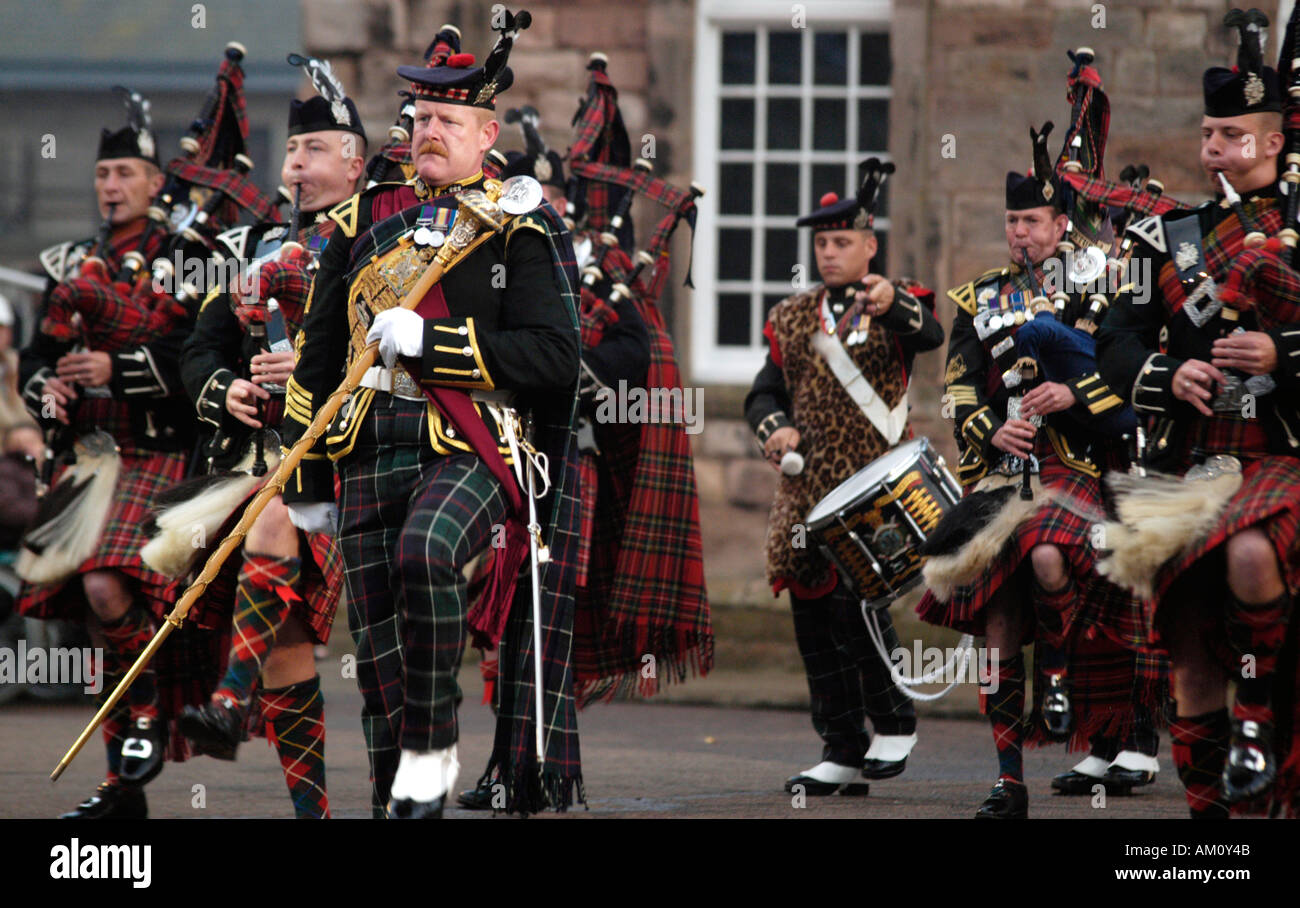 La bande du 1er bataillon du King's Own Scottish Borderers à l'Berwick Military Tattoo Banque D'Images