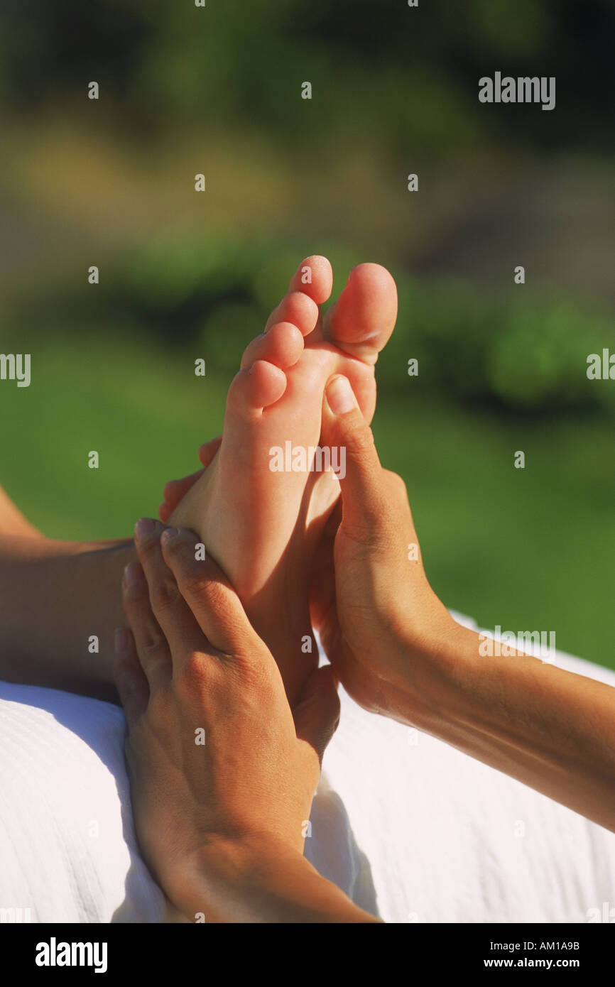 Massage des pieds Banque D'Images