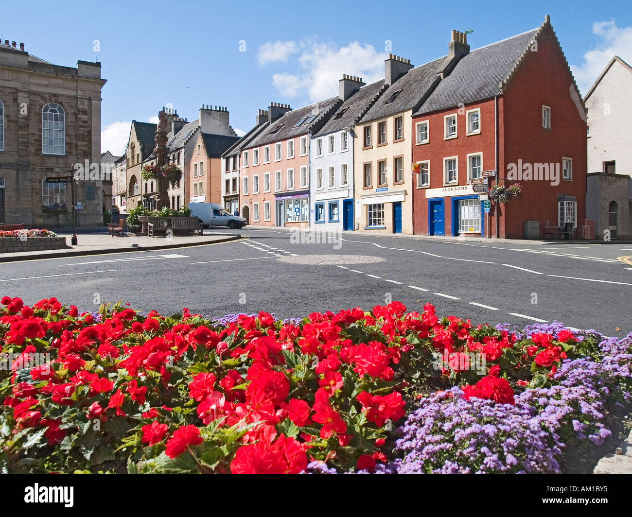 Maisons colorées dans Market Place Jedburgh Scottish Borders UK Banque D'Images Maisons colorées dans Market Place Jedburgh Scottish Borders UK Banque D'Images
