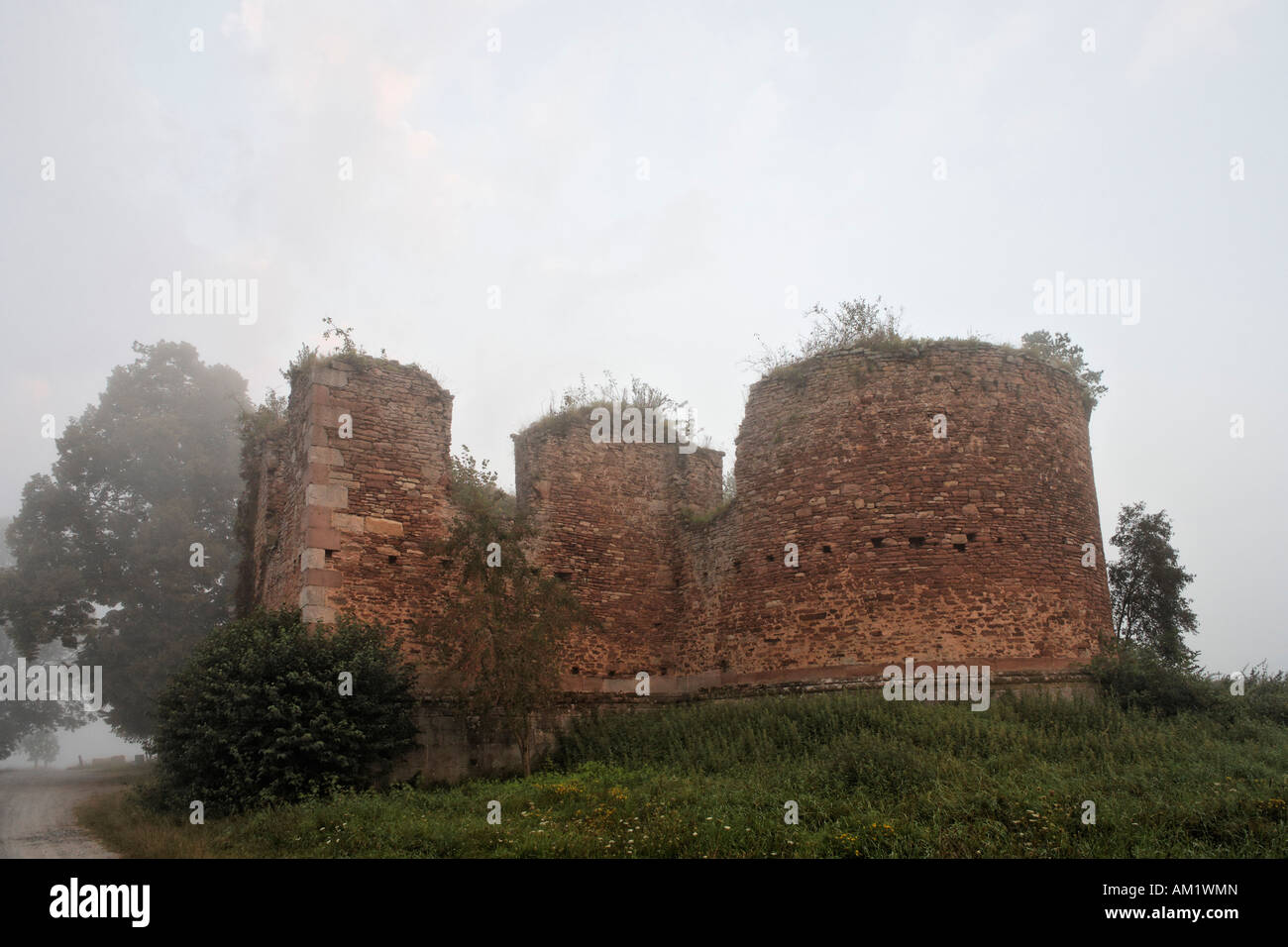 Ruine du château Aura, Rhoen, Franconia, Bavaria, Germany Banque D'Images