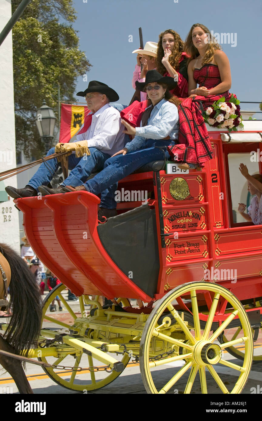 Stagecoach au cours de l'ouverture jour défilé dans State Street Santa Barbara CA Vieux jours espagnol Fiesta 3 Août 2005 7 Banque D'Images