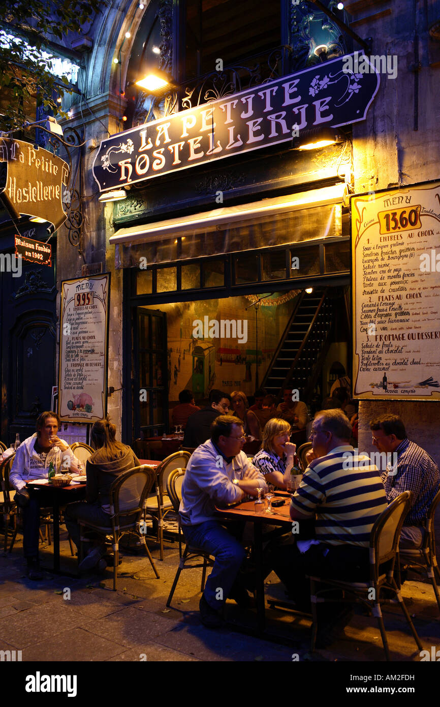 France, Paris, quartier Saint Michel, rue de la Harpe Banque D'Images