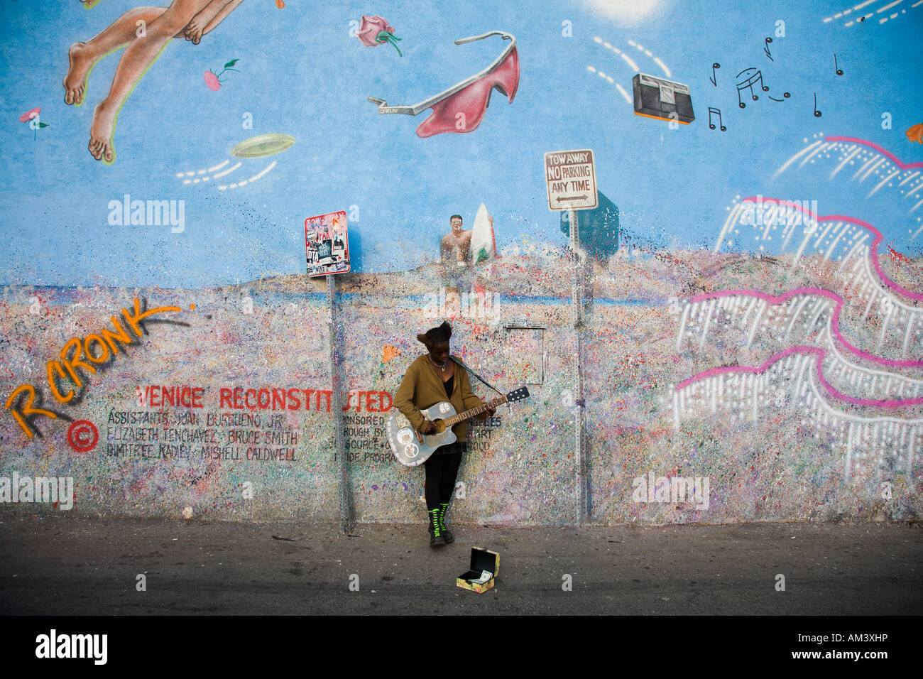 Joueur de guitare, Venice Beach Los Angeles County California Etats-Unis d'Amérique (peinture murale par R Cronck) Banque D'Images