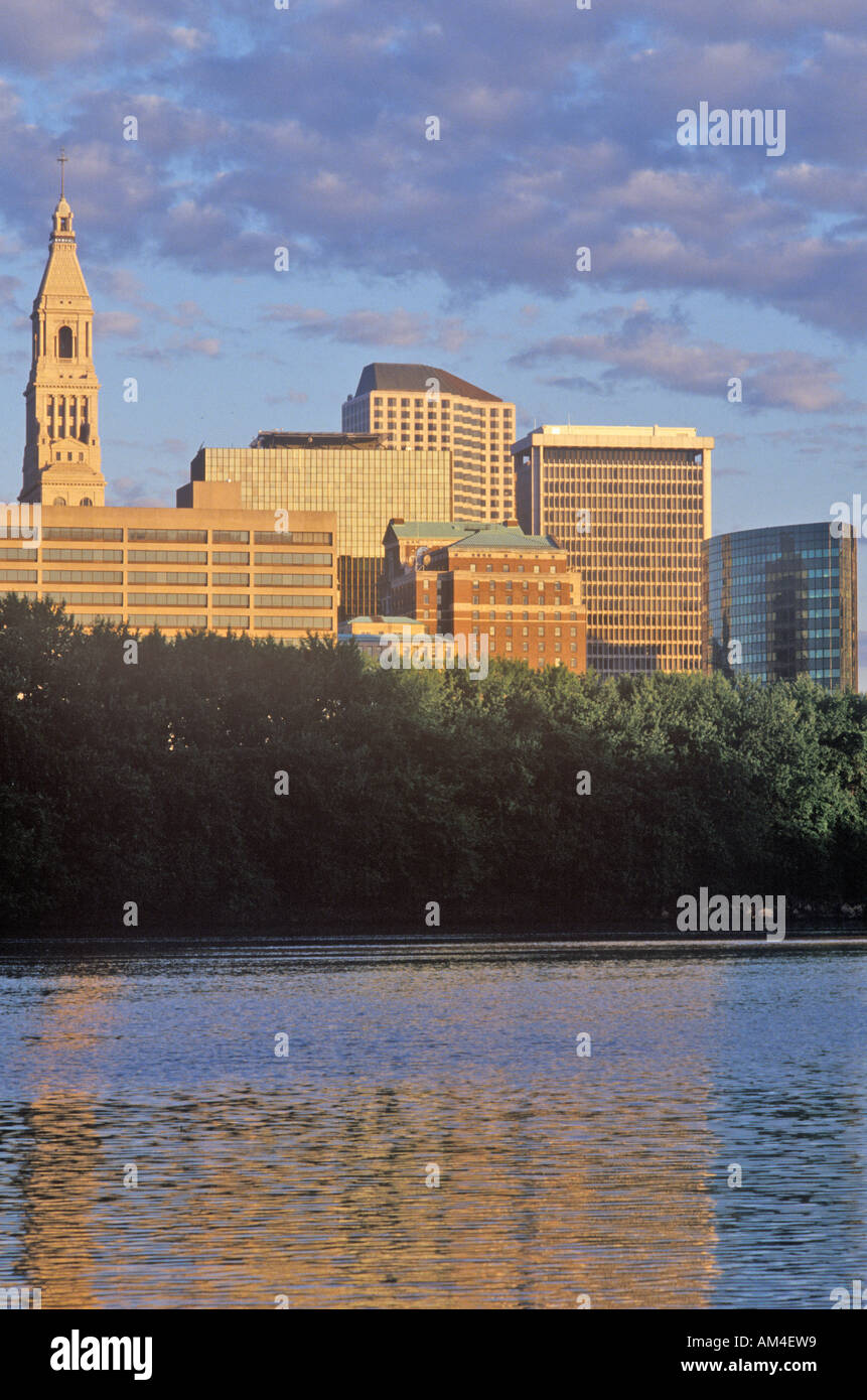 Lever du soleil sur l'horizon et Hartford Hartford Connecticut Connecticut River Banque D'Images