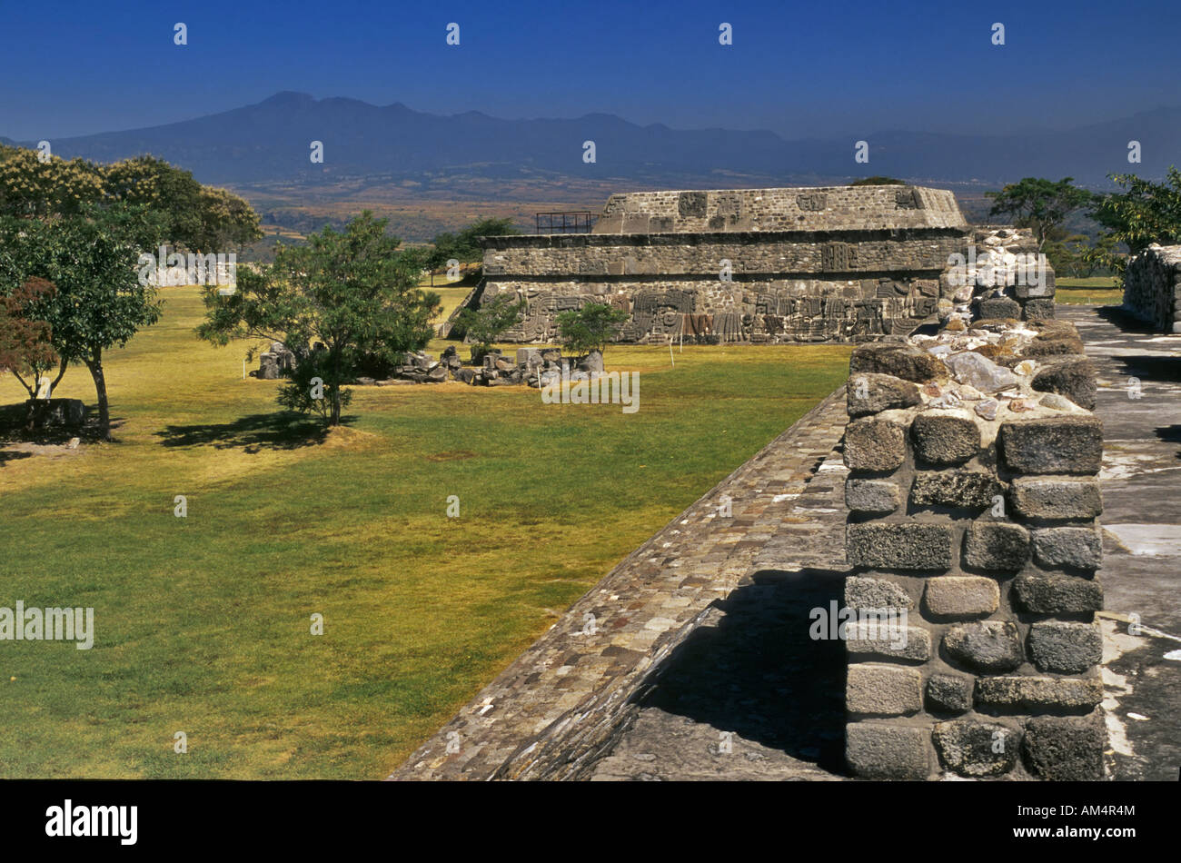 Piramide de la Serpiente Emplum (serpent à plumes (Pyramide) à Xochicalco, Mexique Banque D'Images