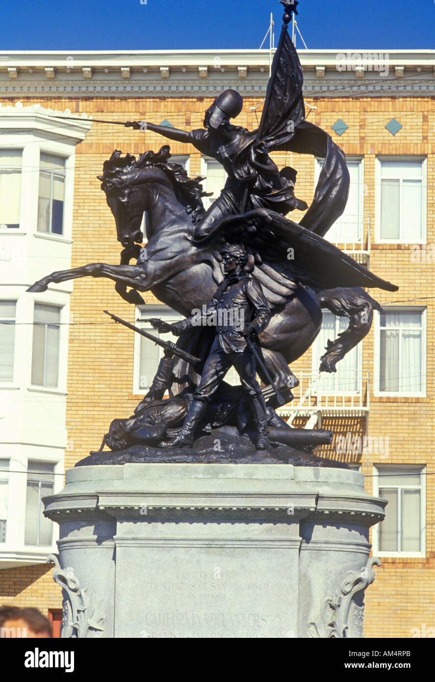 Premier à l'espagnol avant guerre américaine statue sur Market Street San Francisco, Californie Banque D'Images