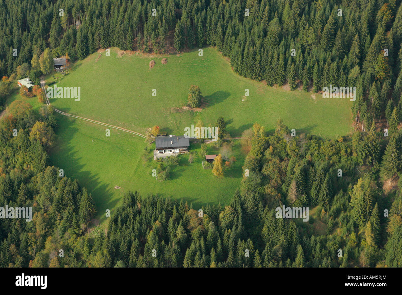 Chalets, photo aérienne, près de la Wilden Kaiser, Tyrol, Autriche, Europe Banque D'Images