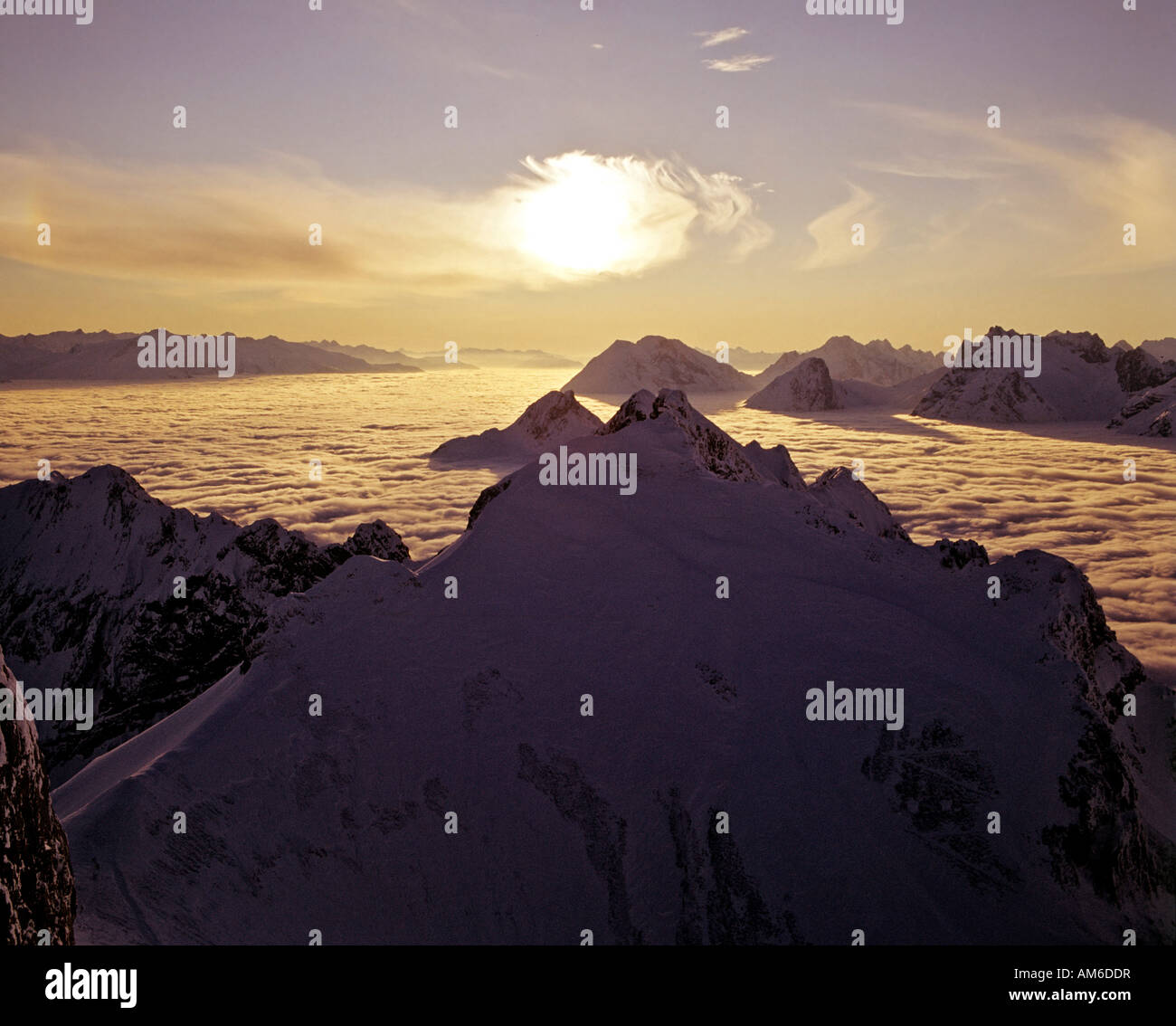 Vue depuis l'Ouest Karwendelspitze, coucher de soleil, Wetterstein, Achensee, Tyrol, Autriche Banque D'Images