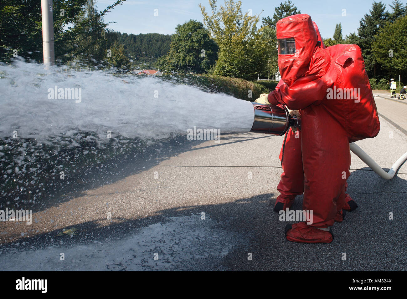 Fire Brigade, l'exercice des substances dangereuses, Düsseldorf, Rhénanie du Nord-Westphalie, Allemagne Banque D'Images