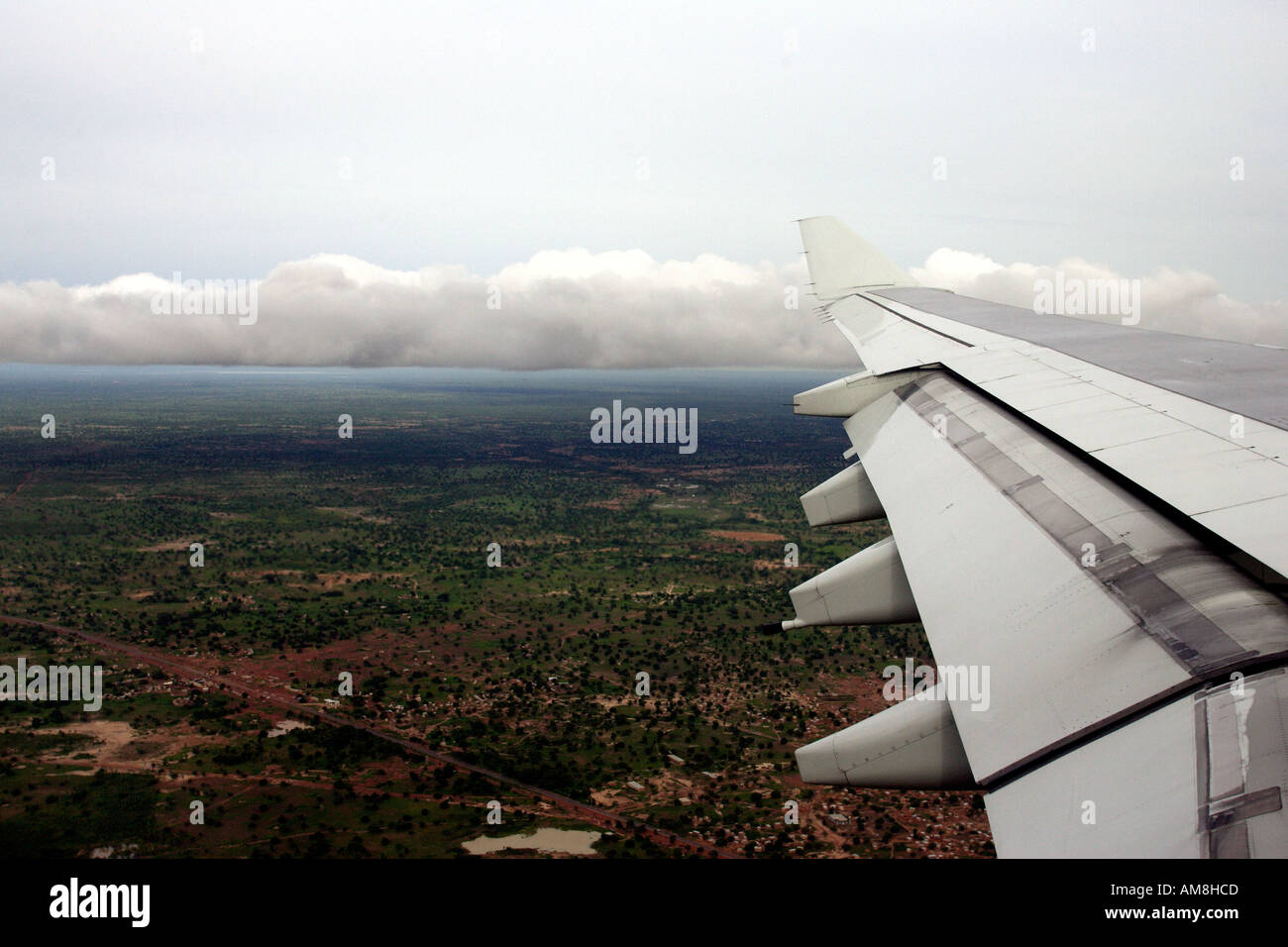 Ouagadougou Burkina Faso 16 Août 2005 Vue depuis la fenêtre de l'avion à l'atterrissage à Ouagadougou Burkina Faso Banque D'Images