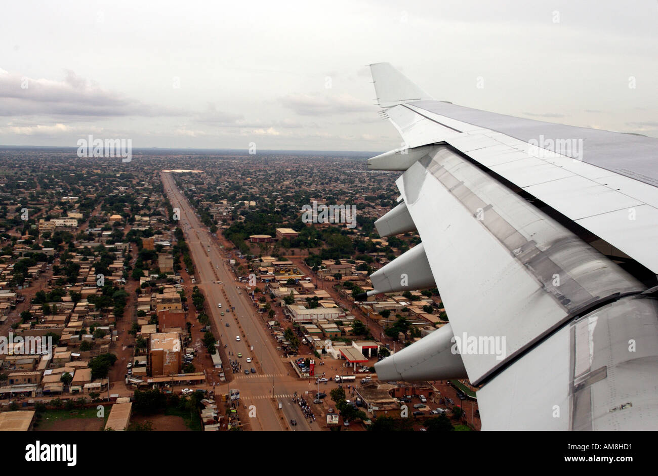 Ouagadougou Burkina Faso 16 Août 2005 Vue depuis la fenêtre de l'avion à l'atterrissage à Ouagadougou Burkina Faso Banque D'Images