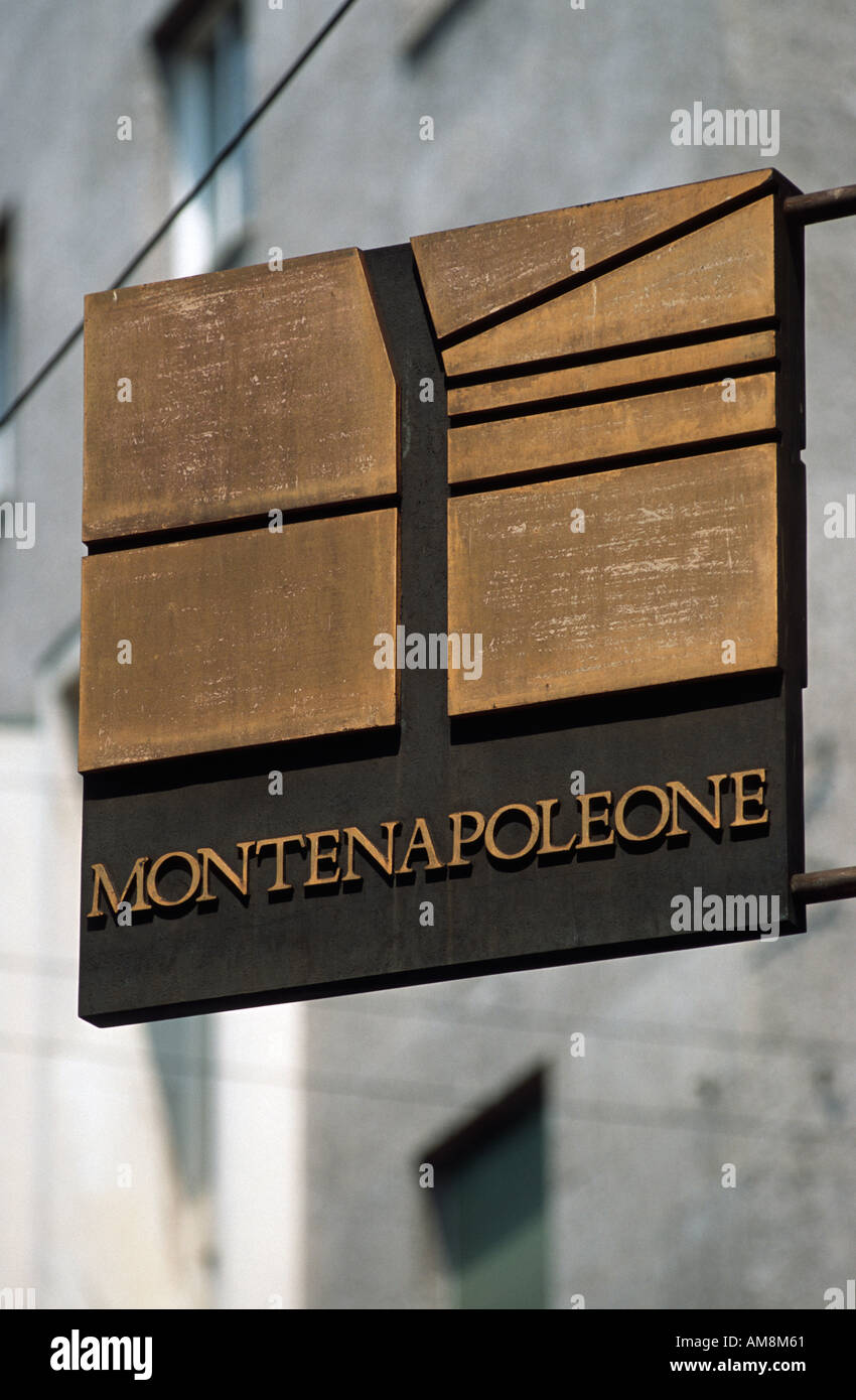 Italie Milan Quadrilatero della Moda Via Montenapoleone Banque D'Images