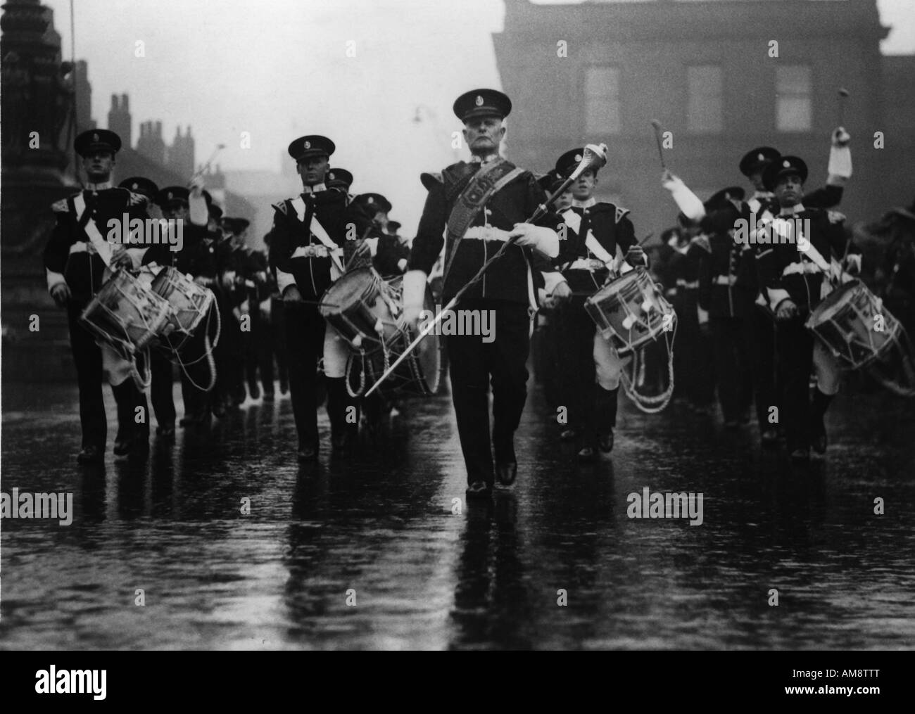 OLD VINTAGE SNAPSHOT FAMILLE PHOTOGRAPHIE DE Marching Band Banque D'Images