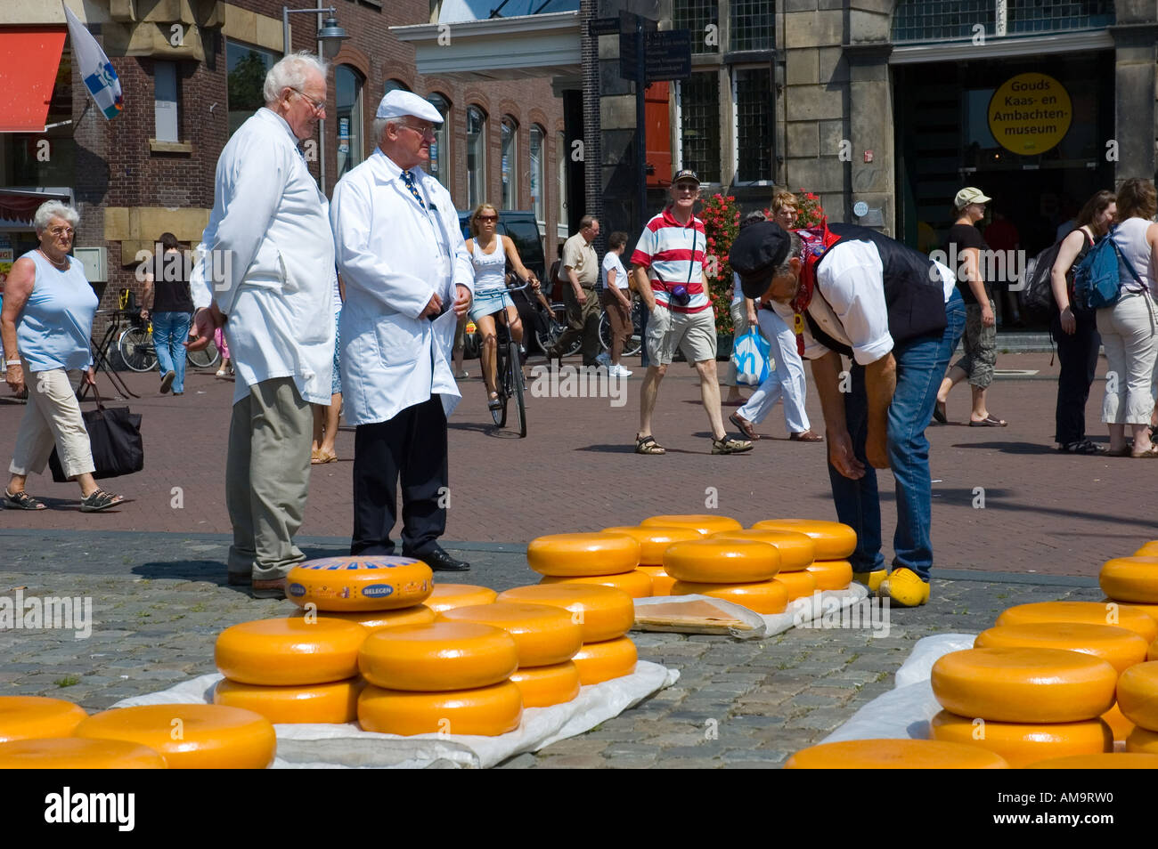 Vente de fromage Gouda Cheese Market, Pays-Bas Banque D'Images