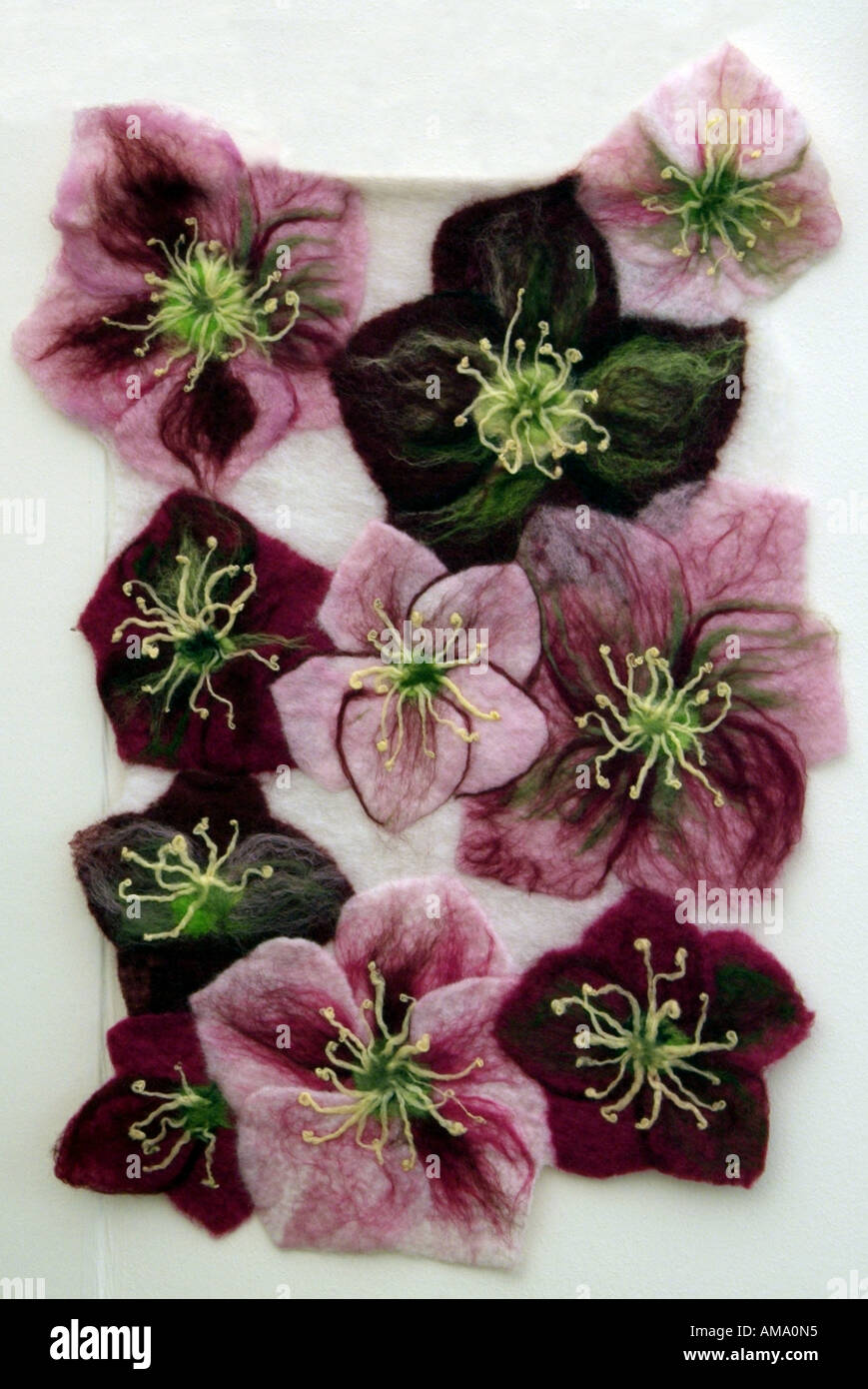 Close up of a fleur de fleur en laine laine broderie textile artisanat d'art unique exclusif matériel photo Banque D'Images