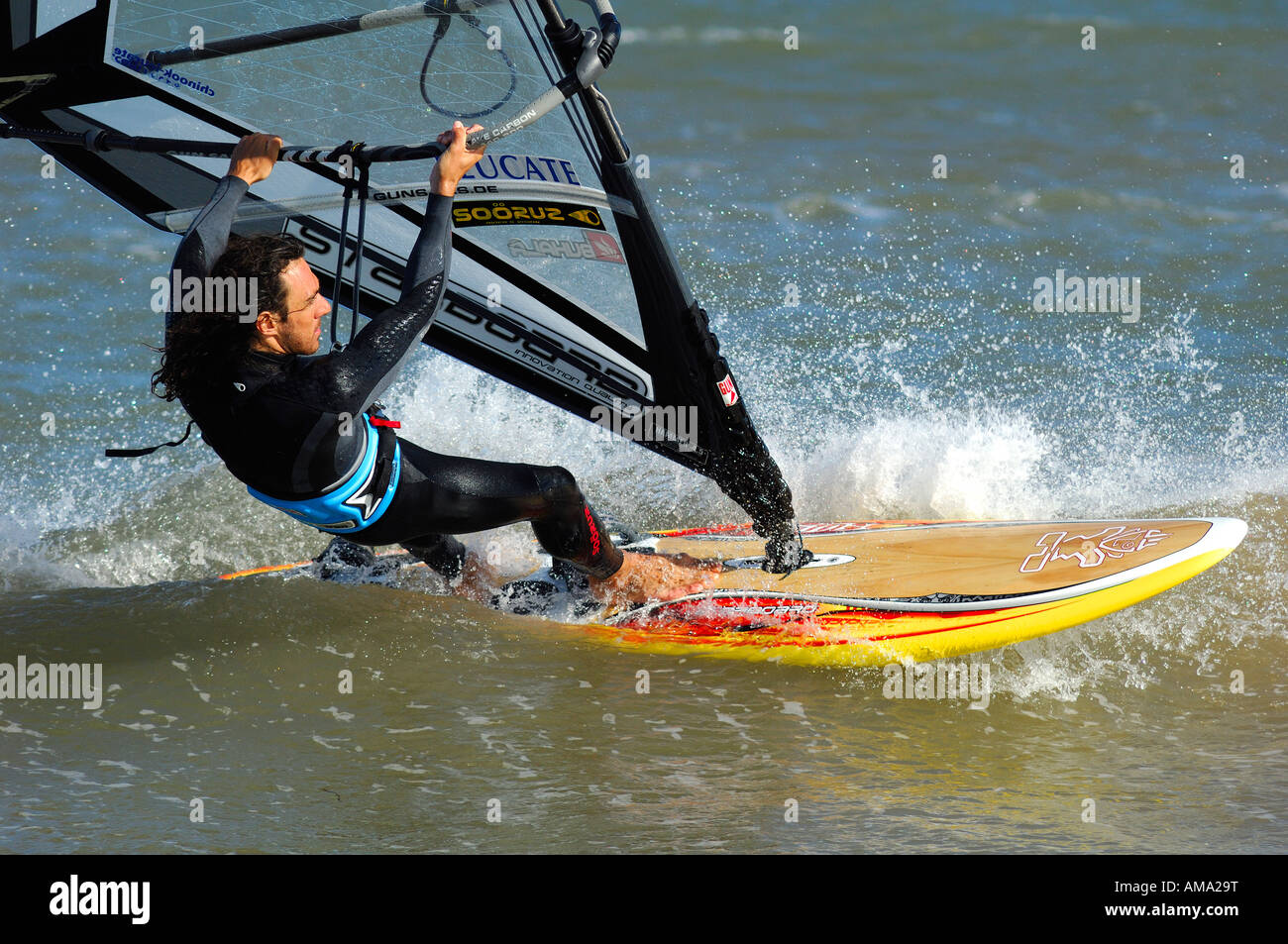 France aude gruissan windsurf Banque de photographies et d'images à haute  résolution - Alamy