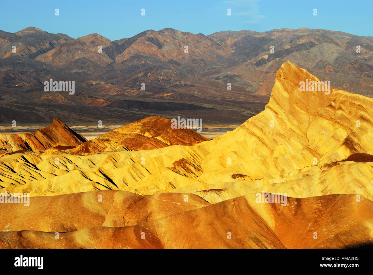 Death Valley National Park, California, USA. Lever de soleil à Zabriskie Point. Banque D'Images