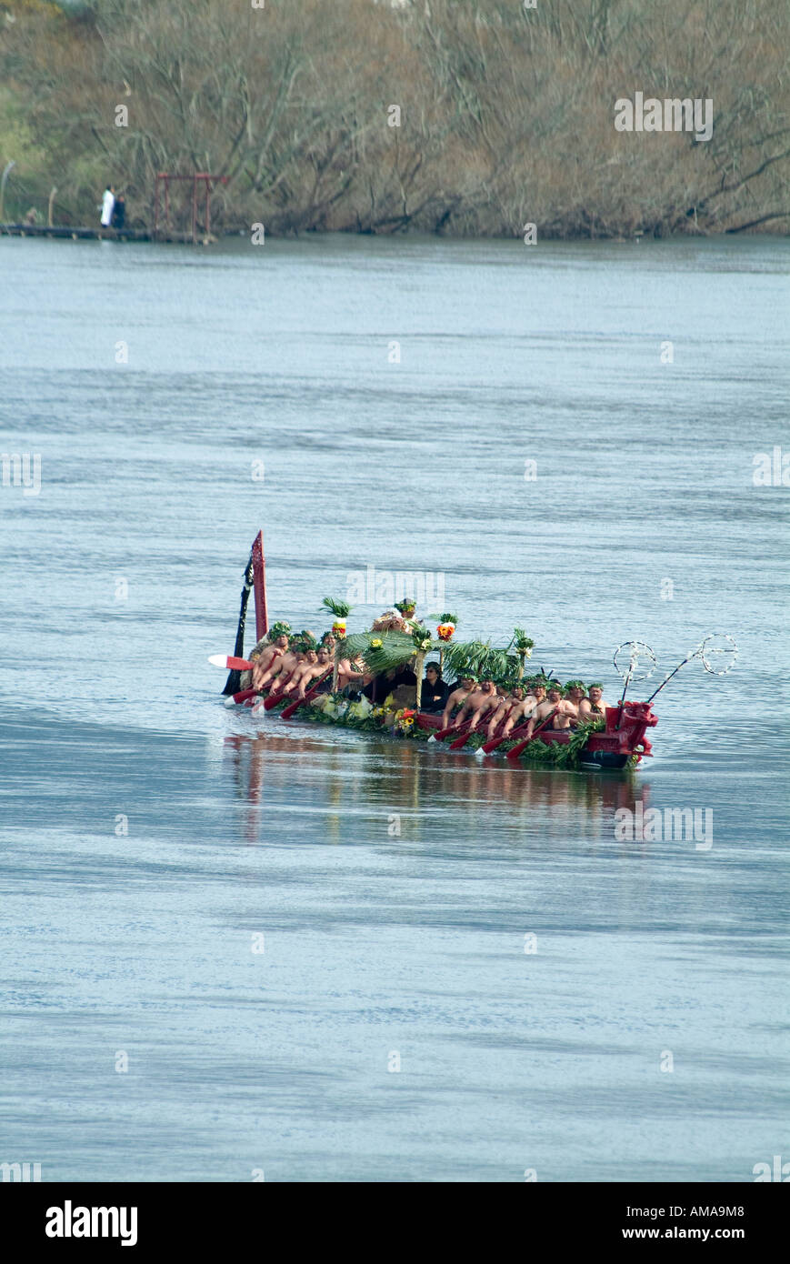 Te Waka avec grand corps flotte vers le bas l'ATAS Waikato Banque D'Images