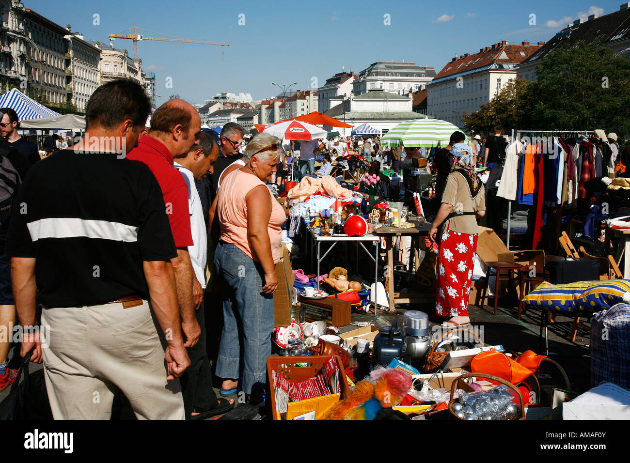 Aug 2008 - Samedi marché aux puces de Naschmarkt Vienne Autriche Banque D'Images