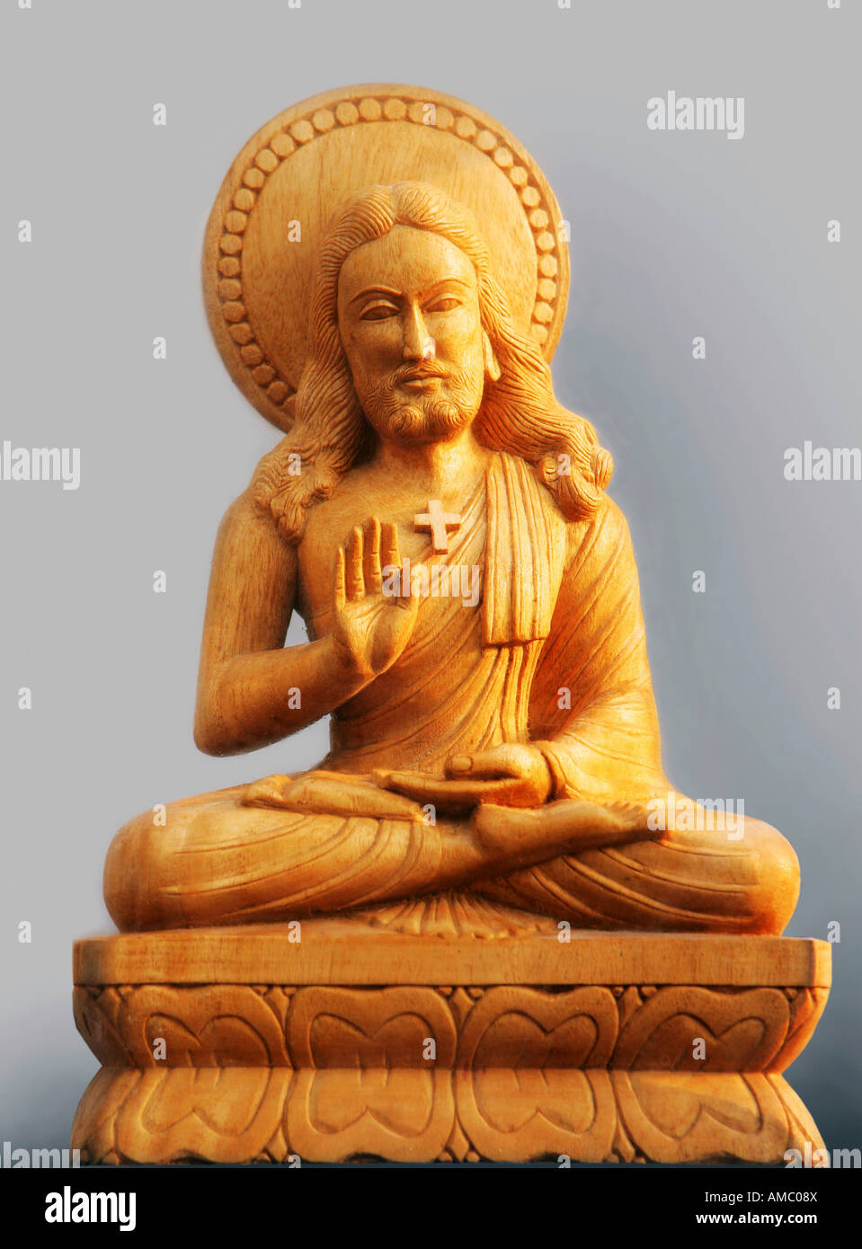 L'Inde, Patna, 25.11.2007 : statue de Jésus Christ dans une position assise bouddhiste Banque D'Images