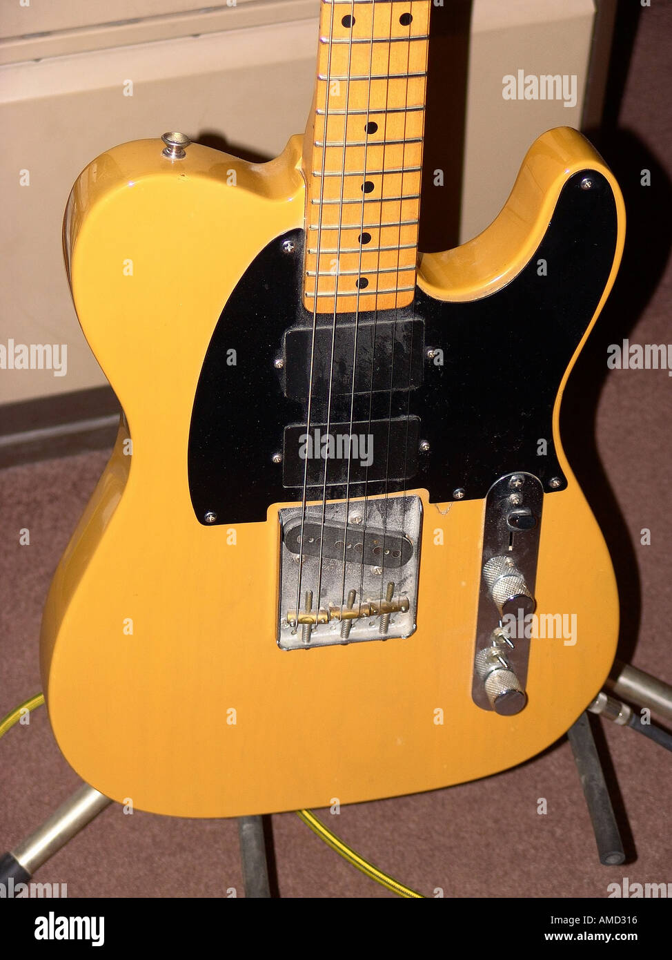 Musique guitare électrique Fender Telecaster blonde Banque D'Images