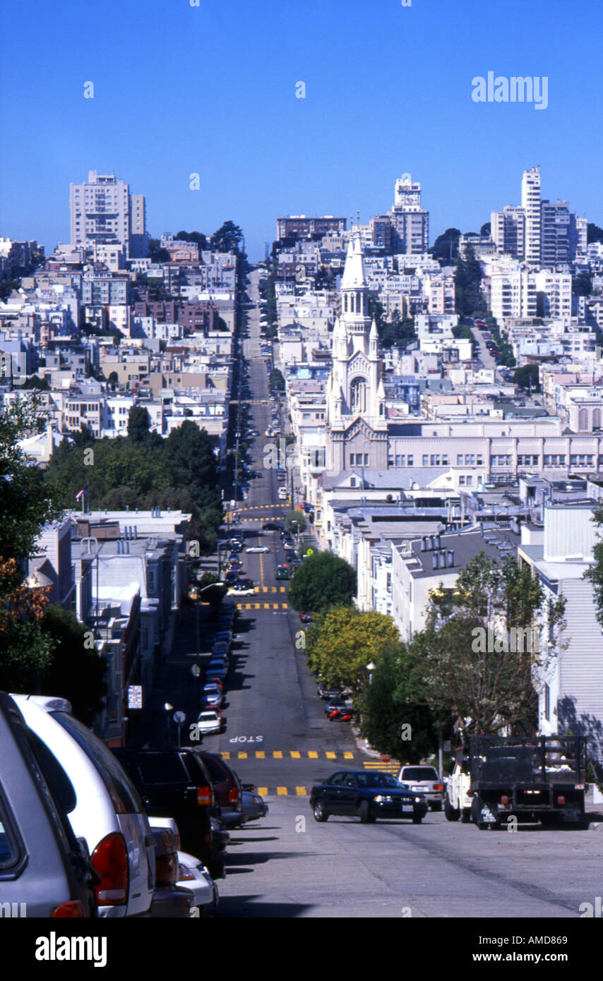 En regardant l'une des nombreuses collines de San Francisco Banque D'Images