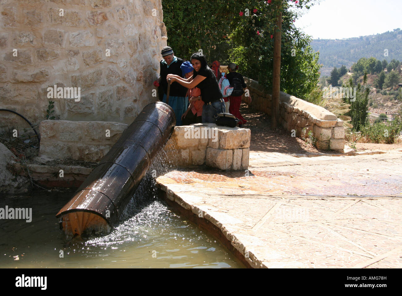 Israël Jérusalem Ein Yael un musée archéologique à Nahal Refaim agriculture manuelle de la pompe à eau en bois Banque D'Images