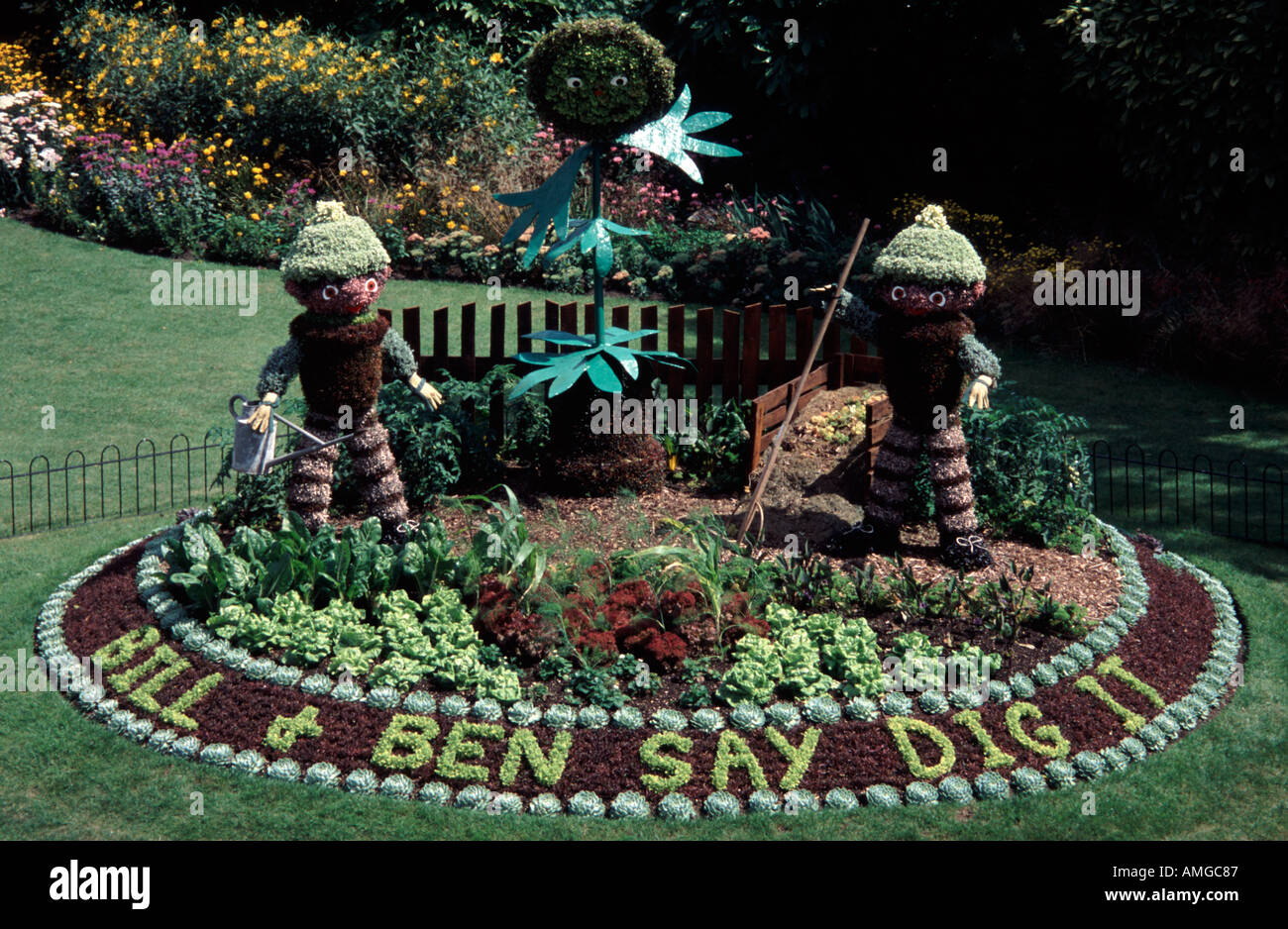 Bill et Ben the flowerpot men - affichage floral Jardins Parade Bath Spa, Somerset, UK Banque D'Images