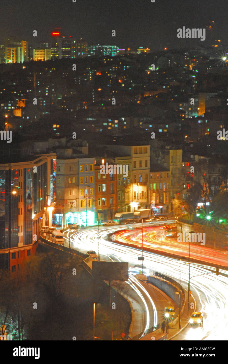 L'heure de pointe du soir d'Istanbul à Beyoglu. L'année 2007. Banque D'Images