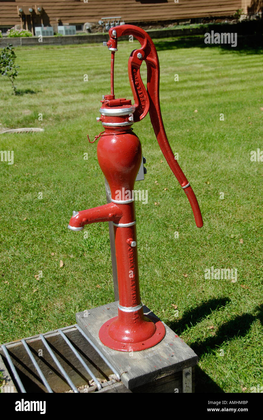 Ancienne pompe à eau à l'Amana Colonies historiques IOWA IA Banque D'Images