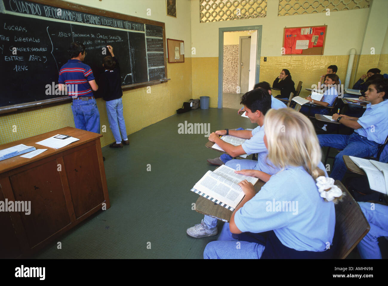 Les élèves de 6ème année en classe Caracus Venezuela Banque D'Images