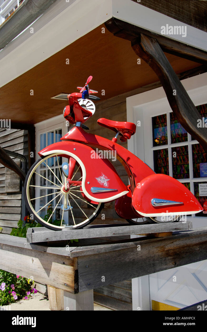 Tricycle historique à kids store à theHistoric Amana Colonies IOWA IA Banque D'Images