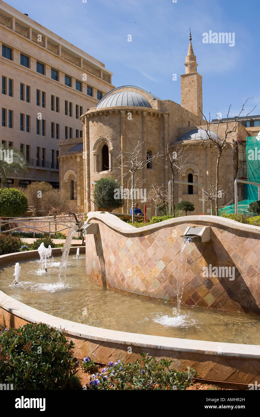 Fontaine et l'ancienne église, au centre-ville, Beyrouth Liban Banque D'Images