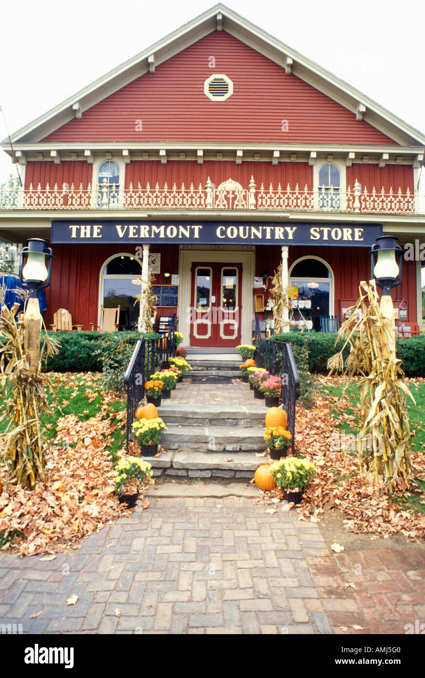 Porche du Vermont Country Store dans Rockingham VT Banque D'Images