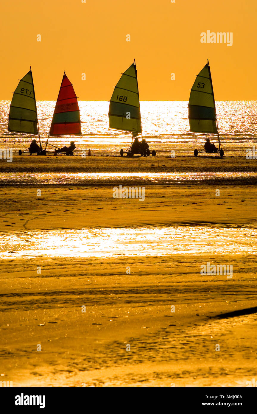 Char à voiles sur la plage du Touquet France Banque D'Images