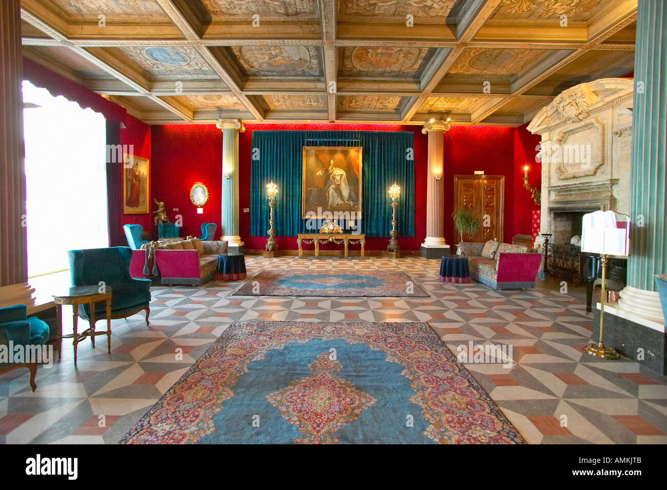 Chambre intérieure à l'Hôtel Negresco Nice Nice Hôtel les plus célèbres de  France Photo Stock - Alamy