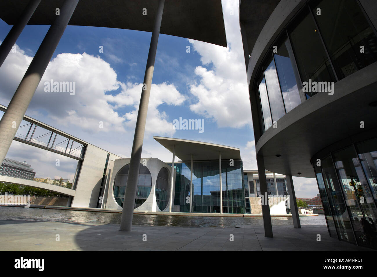 L'extérieur de bâtiments gouvernementaux, Berlin, Allemagne Banque D'Images